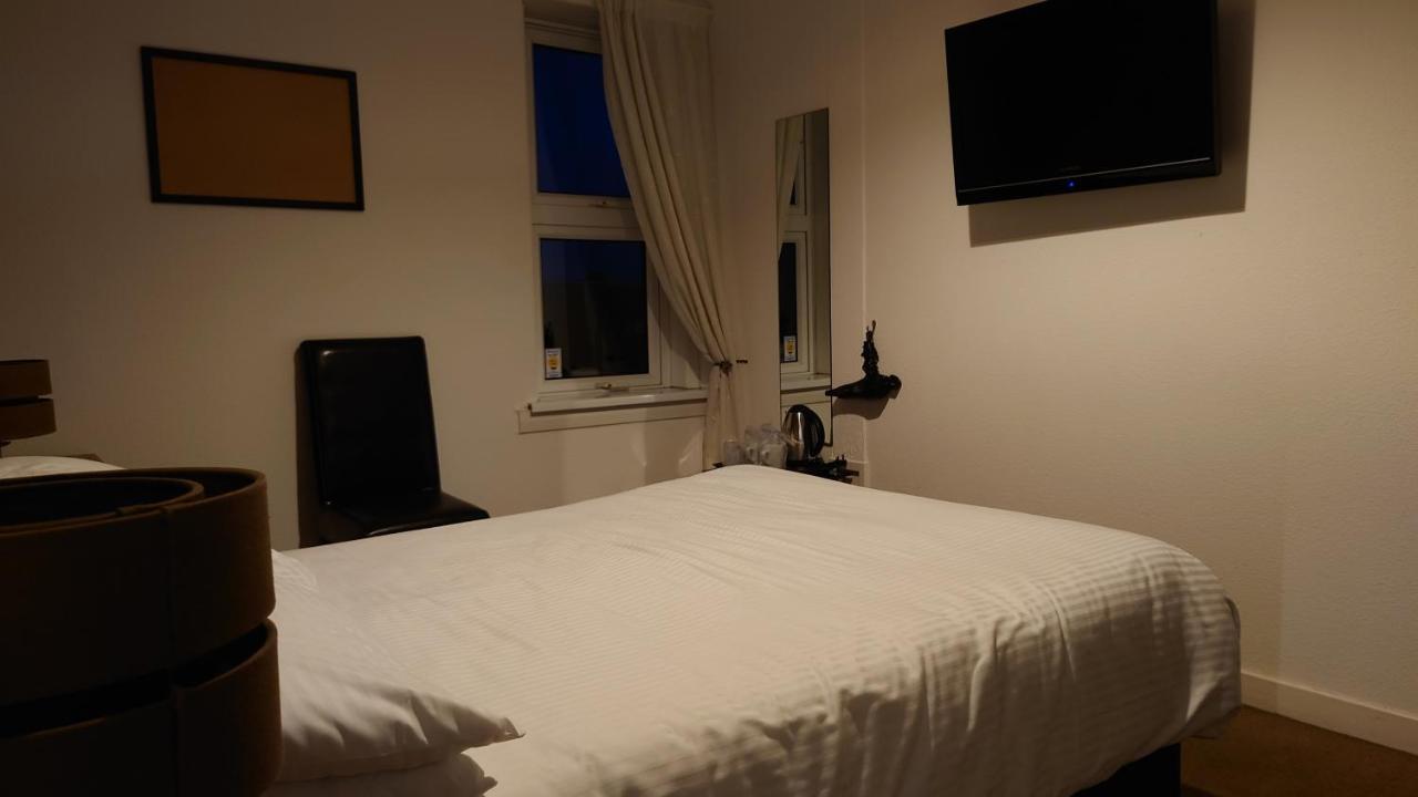 Corner Hotel Carnoustie Eksteriør billede